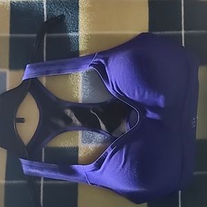 Victoria's secret sports bra 36DD